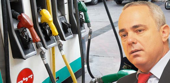 יובל שטייניץ תחנת דלק תדלוק בנזין נפט מתדלק  / צלם: איל יצהר תמר מצפי